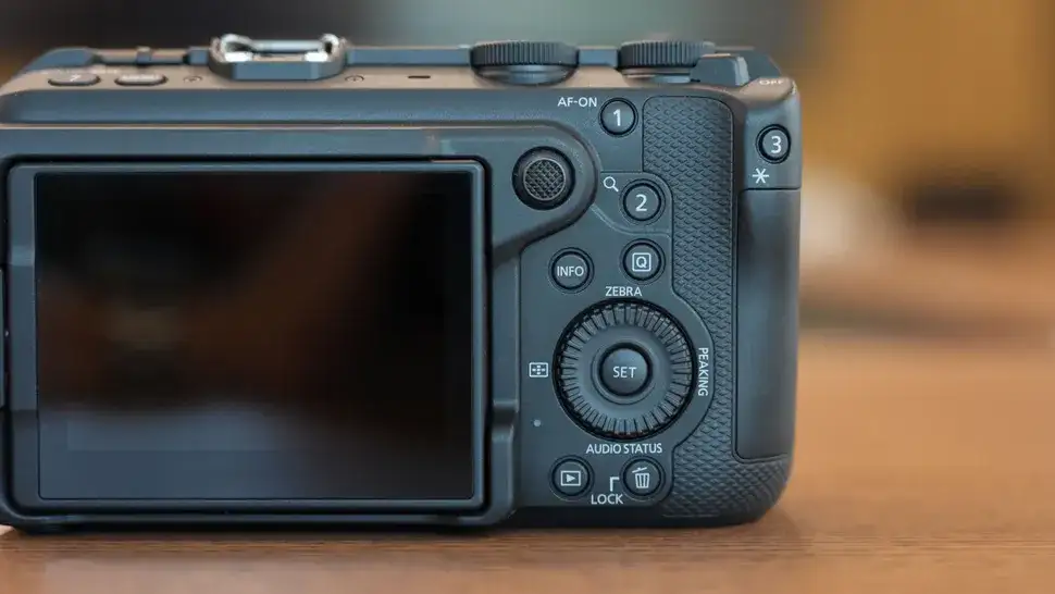 Canon EOS R6 V incelemesi 4 Canon EOS R6 V 002