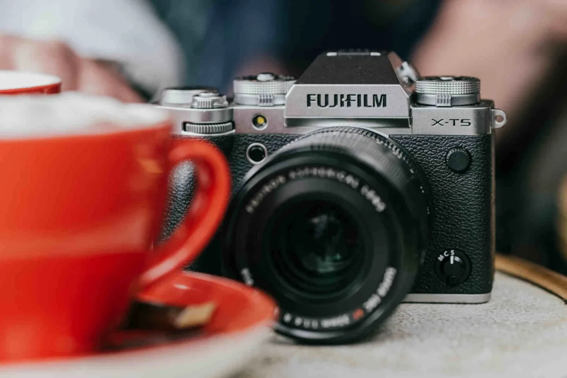 Fujifilm X-T5 Hâlâ En İyi APS-C Kameralardan Biri — X-T6 Ne Sunmalı?