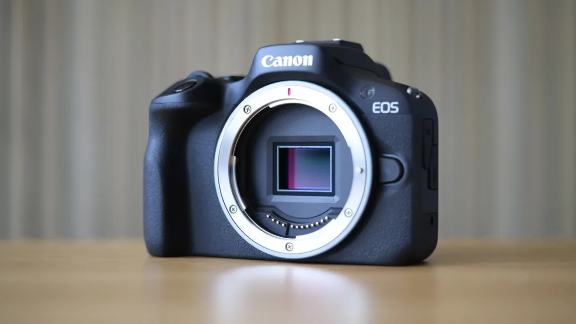 eos R100