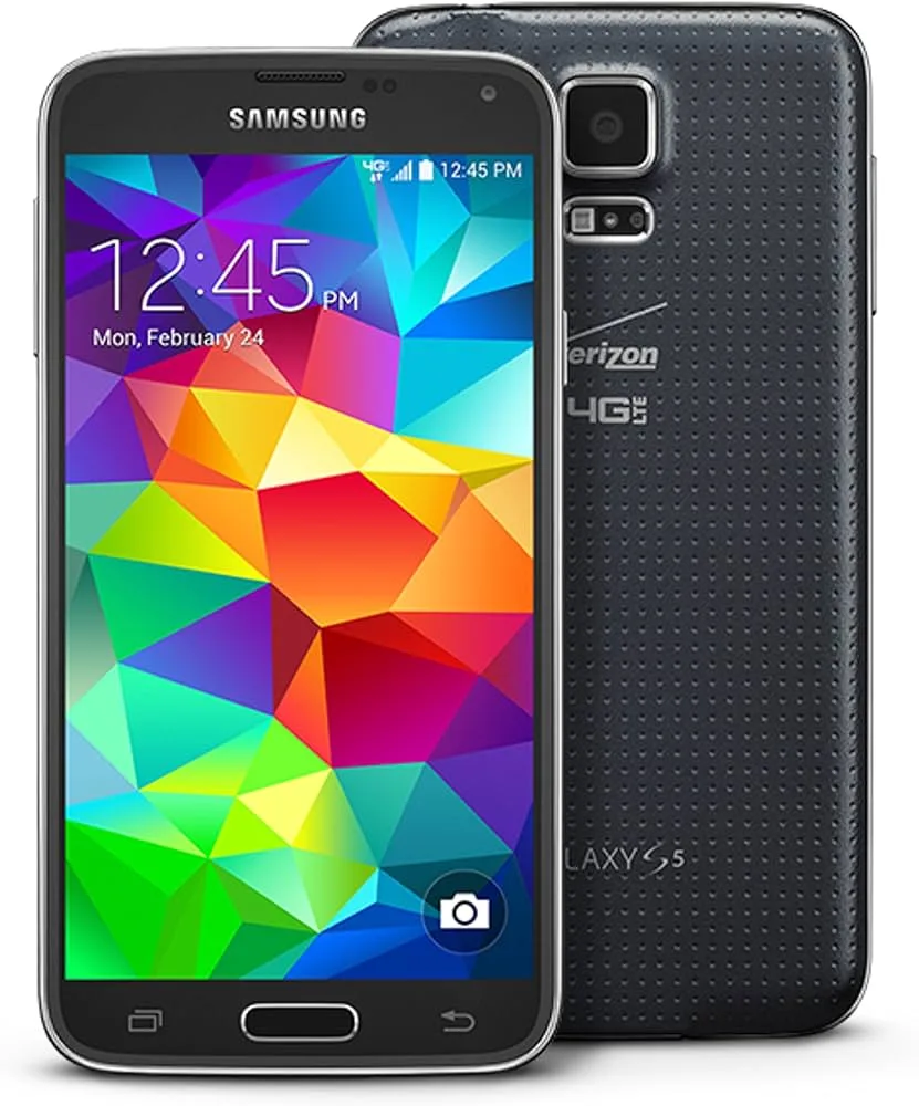 Renkli ana ekranı görünen siyah Samsung Galaxy S5 akıllı telefon ile dokulu arka kapağı, kamerası ve Verizon 4G LTE logosunu gösteren ikinci görünüm.
