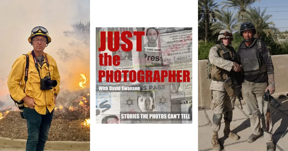 Pulitzer Ödüllü Foto Muhabiri Kanser Tedavisinin Ardından Yeniden Sahaya Döndü 4 Üç görselden oluşan kolaj: Duman yakınında kamera taşıyan itfaiye ekipmanlı bir adam; “Just the Photographer with David Swanson” podcast kapağı; açık alanda duran iki asker.
