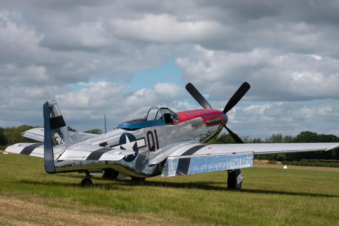 Sony RX10 V İncelemesi – Köprü Fotoğraf Makinelerinin Kralı Geri Döndü 46 Sony RX10 V P-51 Mustang sample image.
