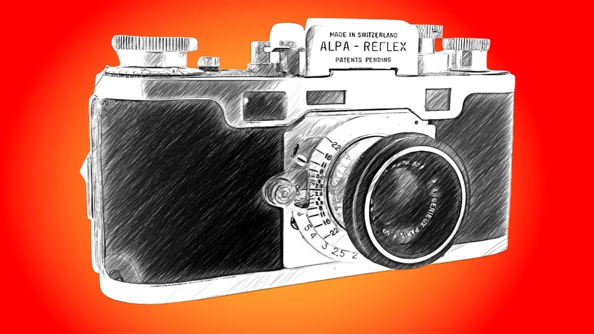 İsviçreli Saat Ustaları Dünyanın En Sıra Dışı Fotoğraf Makinesini Nasıl Üretti? 1 alpa reflex