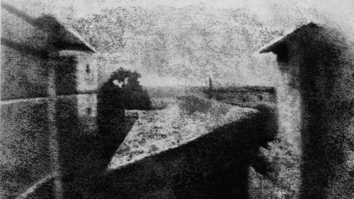 Dünyanın İlk Fotoğrafı 200 Yıl Sonra Fransa’ya Dönüyor 18 Dünyanın ilk fotoğrafını çeken Fransız mucit Nicéphore Niépce’nin portresi.