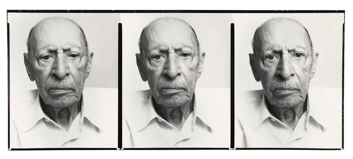 Vicente Wolf’un Nadir Fotoğraf Koleksiyonu Açık Artırmaya Çıkıyor 19 Siyah-beyaz üçlü portrede, beyaz yakalı gömlek giyen bıyıklı yaşlı bir adam farklı pozlarda görülüyor.