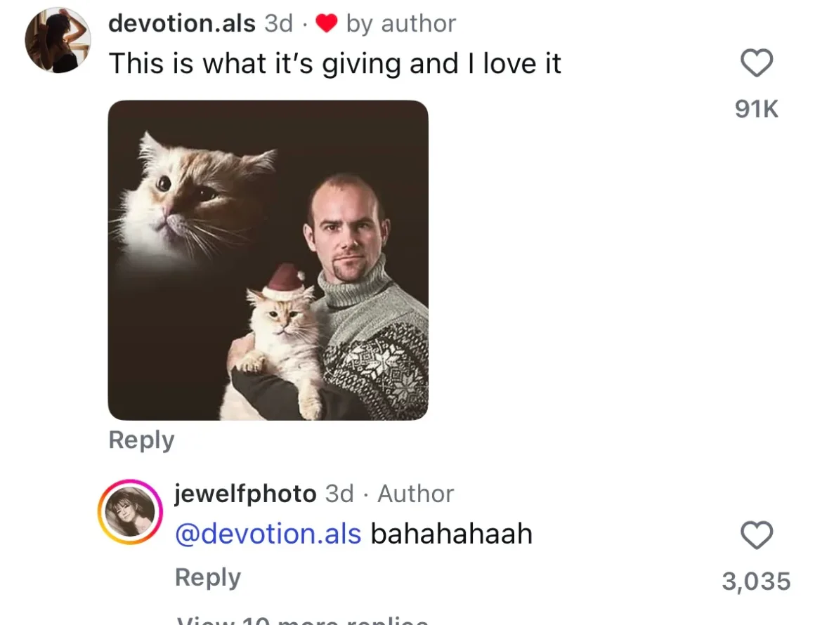 Düğün Fotoğrafları Yanlışlıkla Kedi ve Köpek Kareleriyle Çift Pozlandı 27 A social media comment thread featuring a portrait of a man in a turtleneck sweater holding a cat wearing a Santa hat, with a large, ghostly, semi-transparent cat head floating above them.