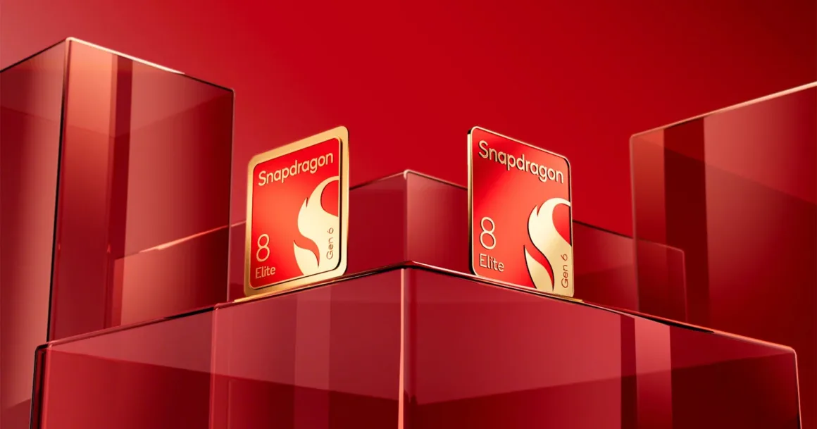 Snapdragon 8 Elite Gen 6 markalı iki dikdörtgen kart, kırmızı arka plan üzerinde yarı saydam kırmızı cam blokların üzerinde dik şekilde duruyor.