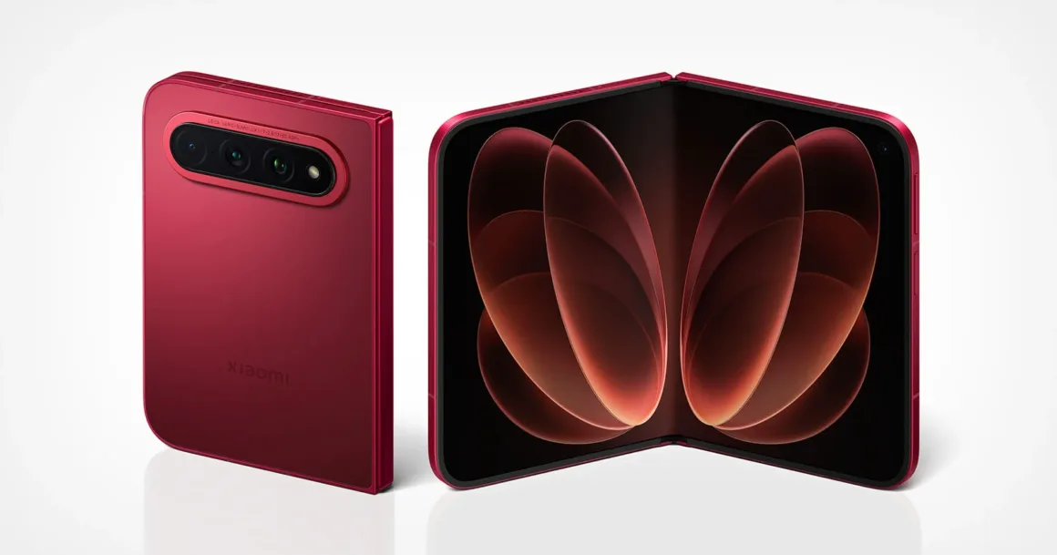 Xiaomi 18 Fold, Leica Kameralarıyla Katlanabilir Telefonlara Yeni Bir Seçenek Sunuyor 18 Xiaomi 18 Fold, Leica Kameralarıyla Katlanabilir Telefonlara Yeni Bir Seçenek Sunuyor
Beyaz fonda, arkadan ve açık hâliyle gösterilen kırmızı Xiaomi katlanabilir akıllı telefon.