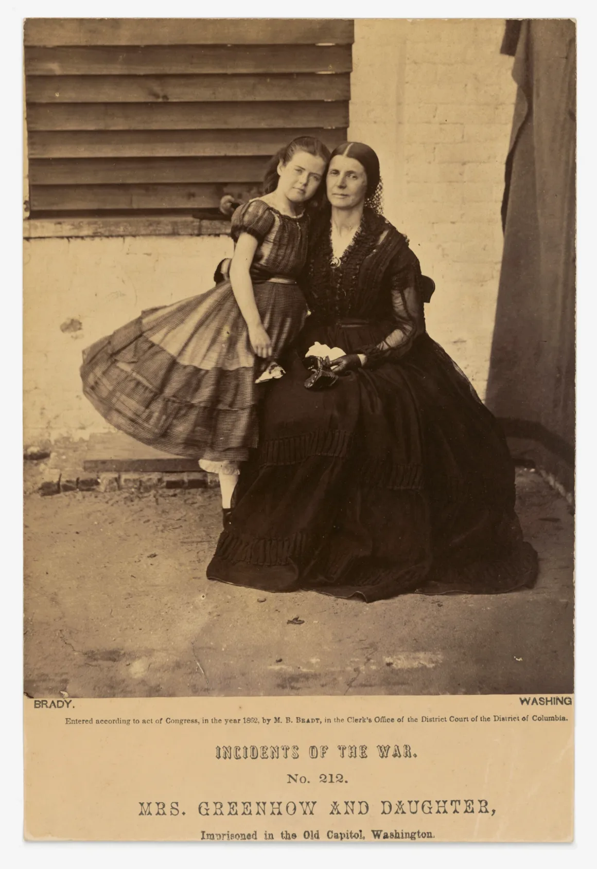 Rose O'Neal Greenhow ve kızı Rose’un 1862’de Old Capitol Prison’da birlikte oturduğu sepya tonlu portre.