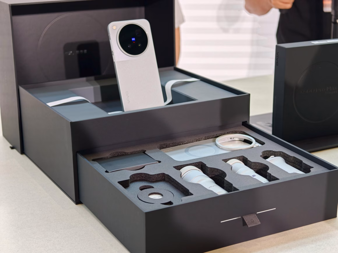 ZEISS telefoto genisleticiler ve fotograf tutacagi