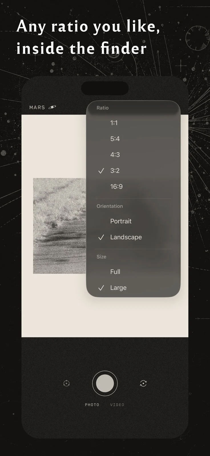 MARS: iPhone’a Analog Film Hissi Getiren Siyah-Beyaz Kamera Uygulaması 21 A smartphone screen displays a camera interface with a settings menu open, showing options for aspect ratio, orientation, and size.