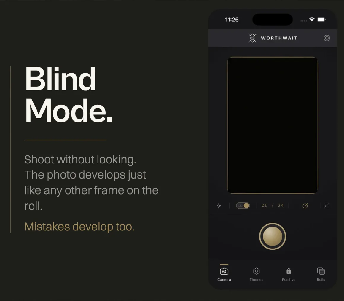 WorthWait: Fotoğrafları Görmek İçin 24 Saat Bekleten Kamera Uygulaması 27 WorthWait uygulamasının Blind Mode özelliğini tanıtan görselde, karartılmış vizör gösteren telefon arayüzü ve özelliğin açıklaması yer alıyor.