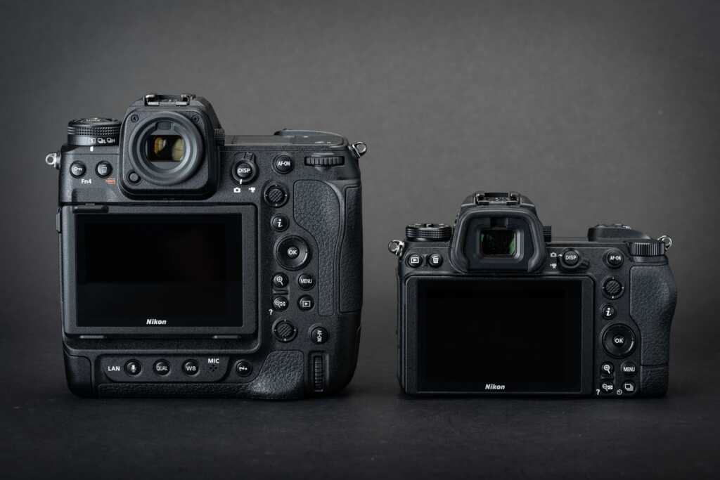 Nikon Z9 vs Nikon Z7 II rear